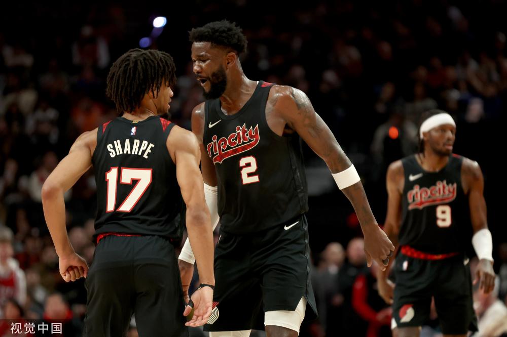 攻防两端都 攻防两端都