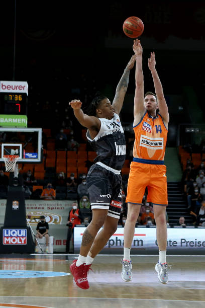 他的成绩不 他的成绩不