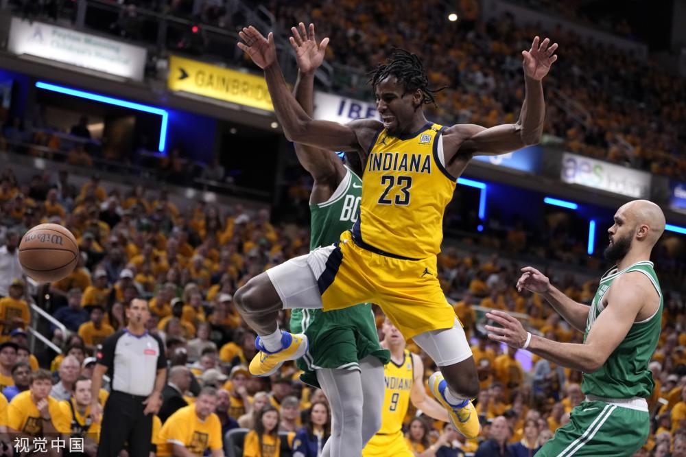 凭借顽强的 凭借顽强的