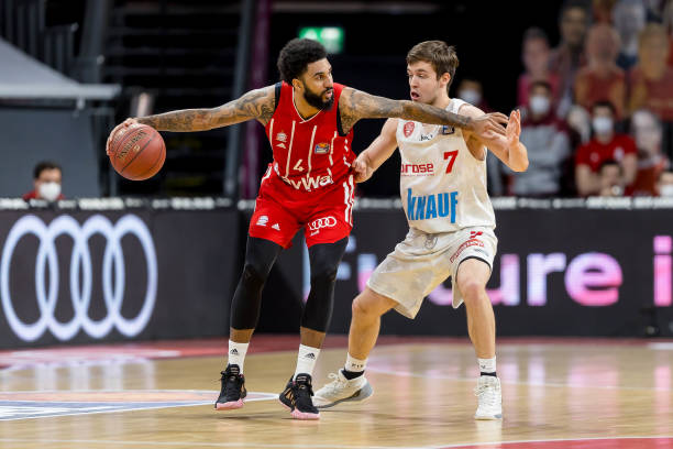 三次连续e 三次连续e